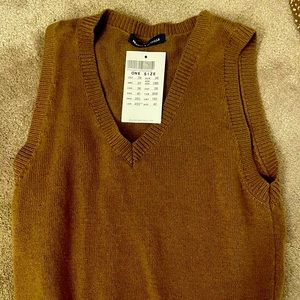 Brandy Melville sweater vest, cropped